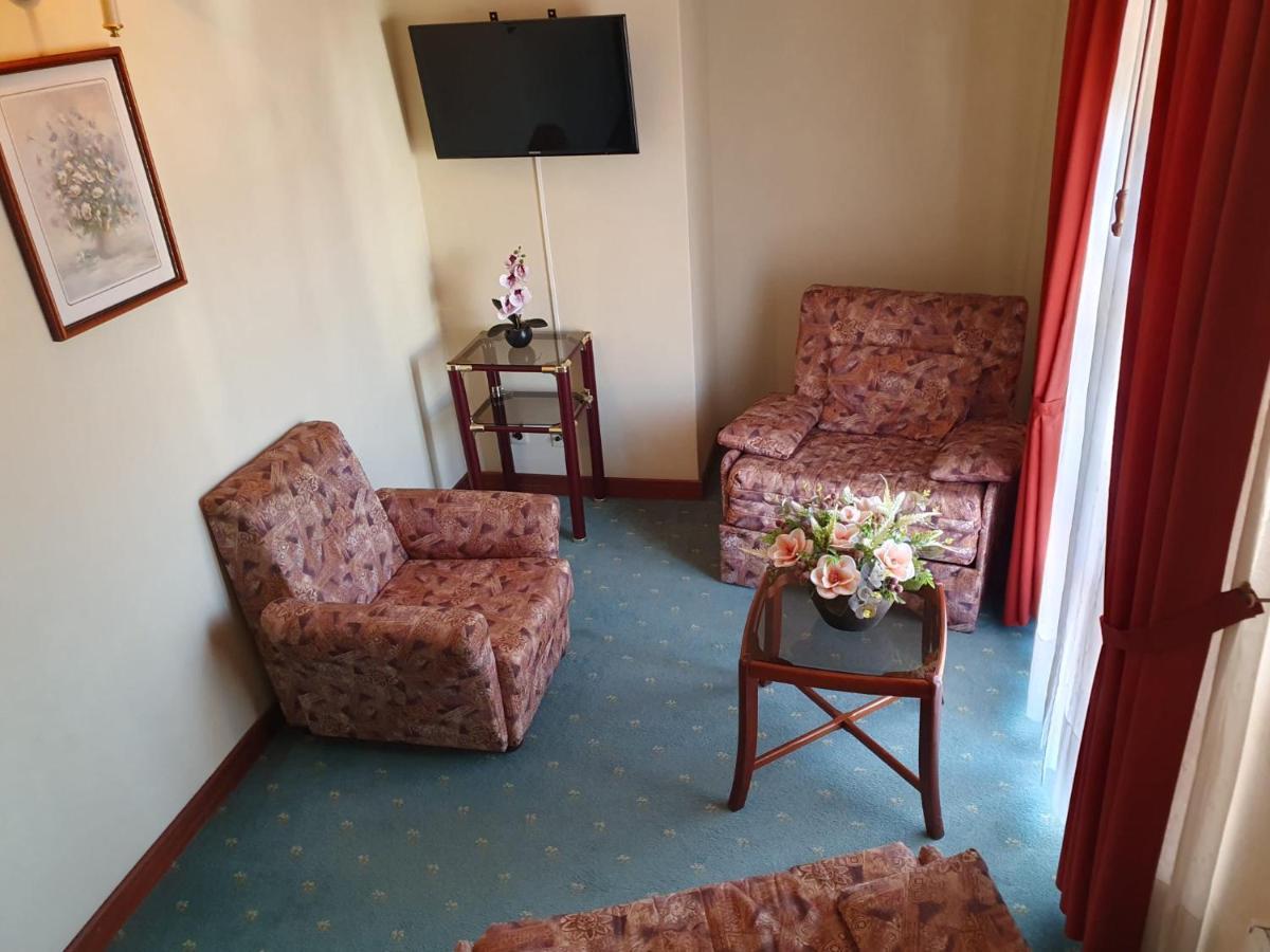 Hotel Peninsular Monte Real Buitenkant foto